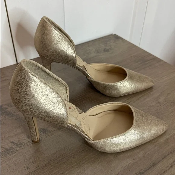 Adrienne Vittadini Leather Gold Pointed Toe Heels Pumps - 8.5 - Picture 4 of 5